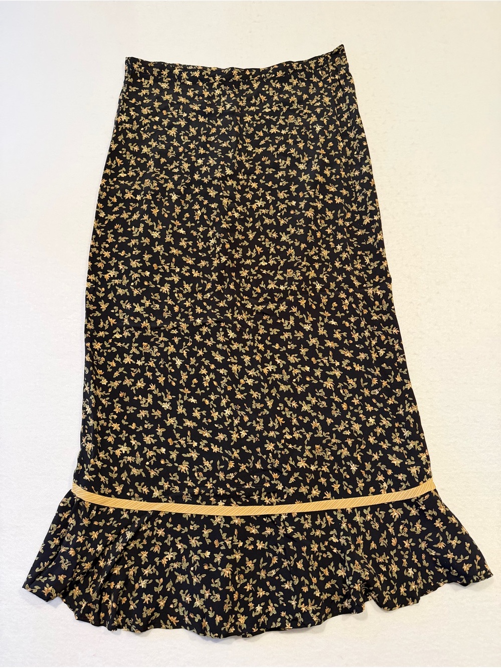 Nathalie Seaver Women’s Long A-Line Skirt Medium Black Beige Floral 100% Silk